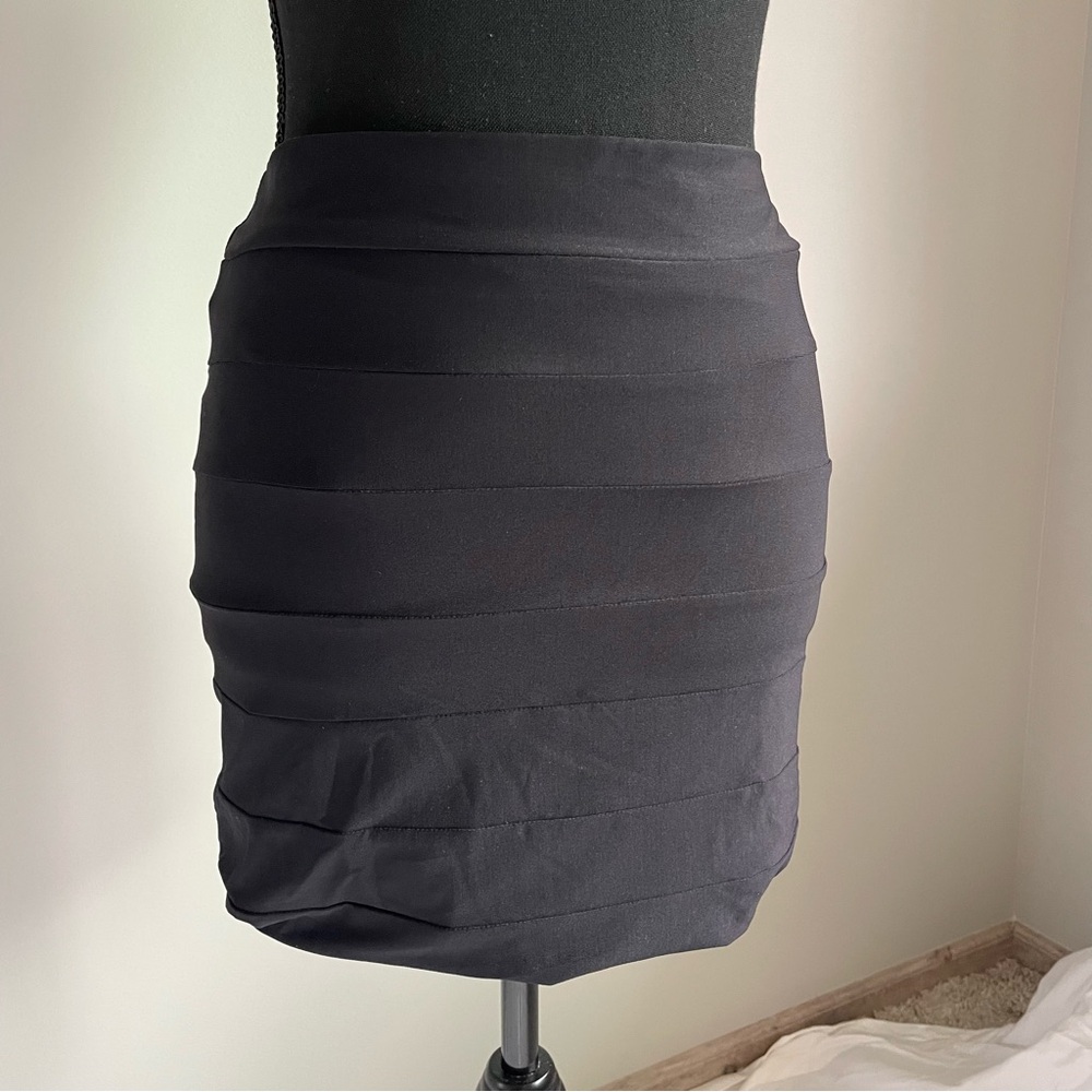 Elegant Black Women's Skirt